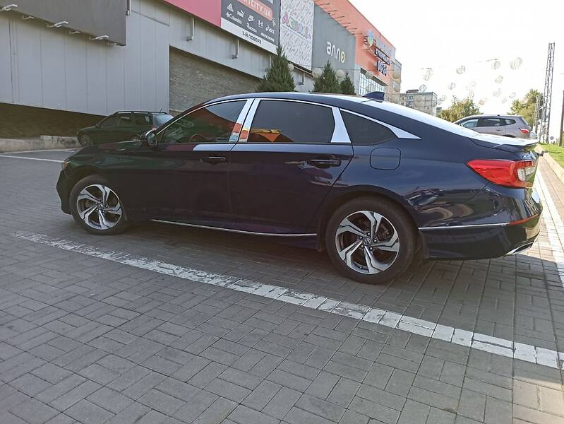 Седан Honda Accord 2017 в Кривому Розі