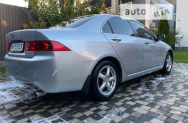 Седан Honda Accord 2003 в Киеве