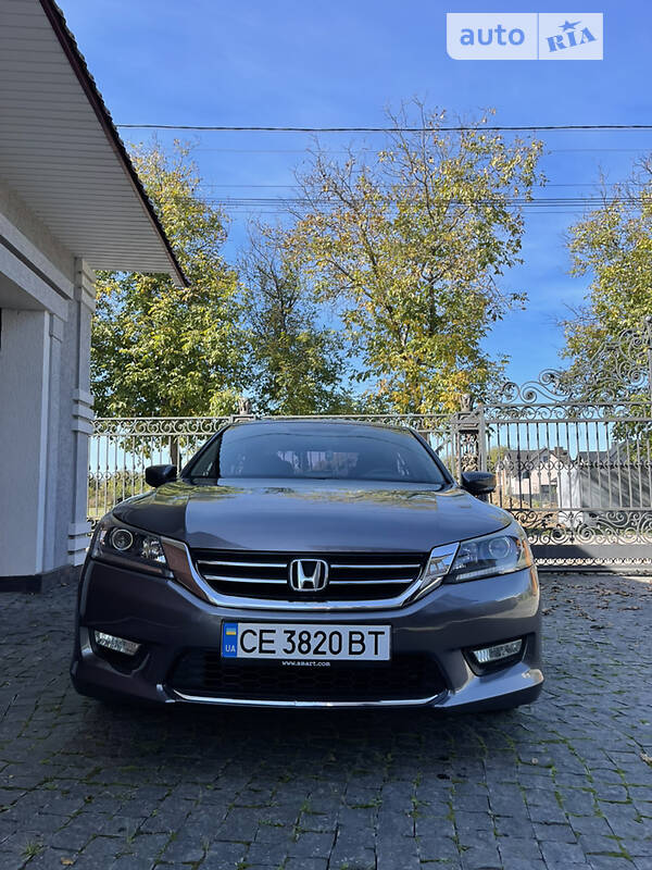 Седан Honda Accord 2015 в Чернівцях фото Седан Honda Accord 2015 в Чернівцях
