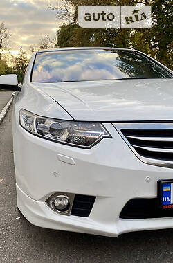 Седан Honda Accord 2012 в 
