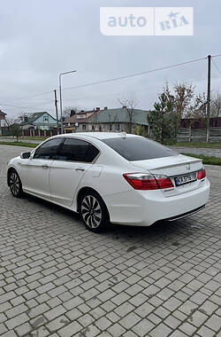 Седан Honda Accord 2014 в Володимир-Волинському