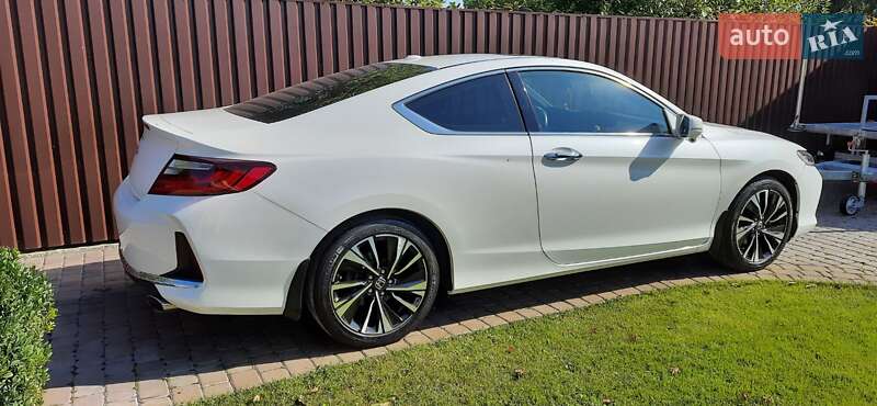 Купе Honda Accord 2015 в Киеве