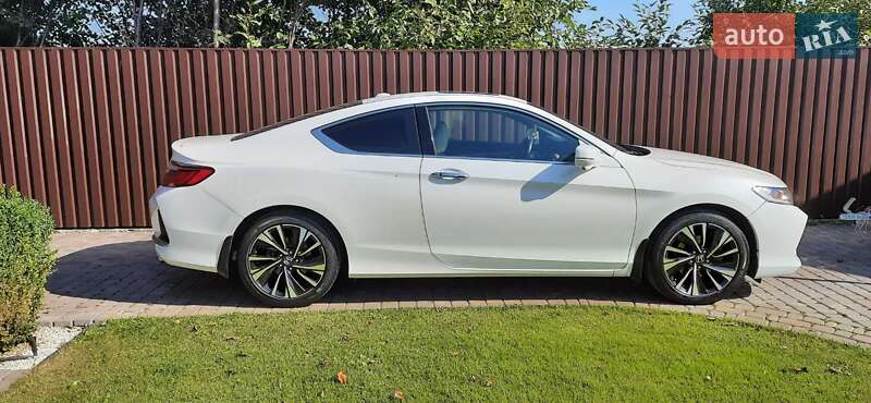 Купе Honda Accord 2015 в Киеве