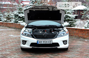 Купе Honda Accord 2013 в 