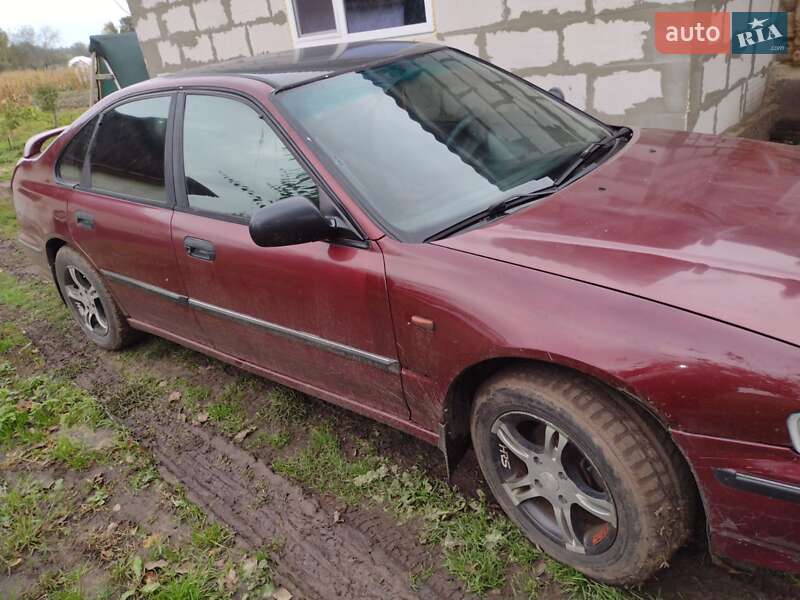 Седан Honda Accord 1996 в Борзне