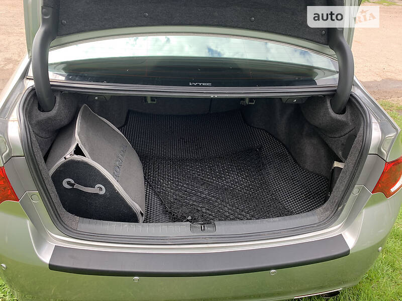 Седан Honda Accord 2008 в Киеве