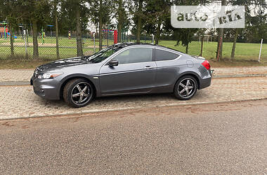 Купе Honda Accord 2010 в 