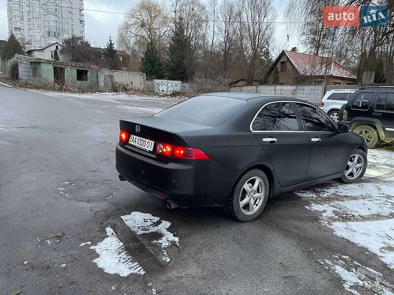 Седан Honda Accord 2005 в Киеве