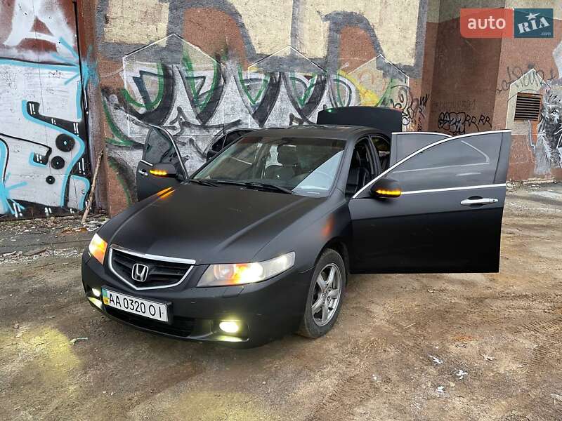Седан Honda Accord 2005 в Киеве