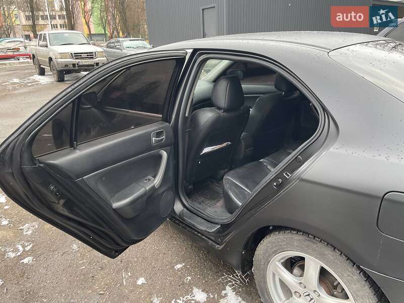 Седан Honda Accord 2005 в Киеве