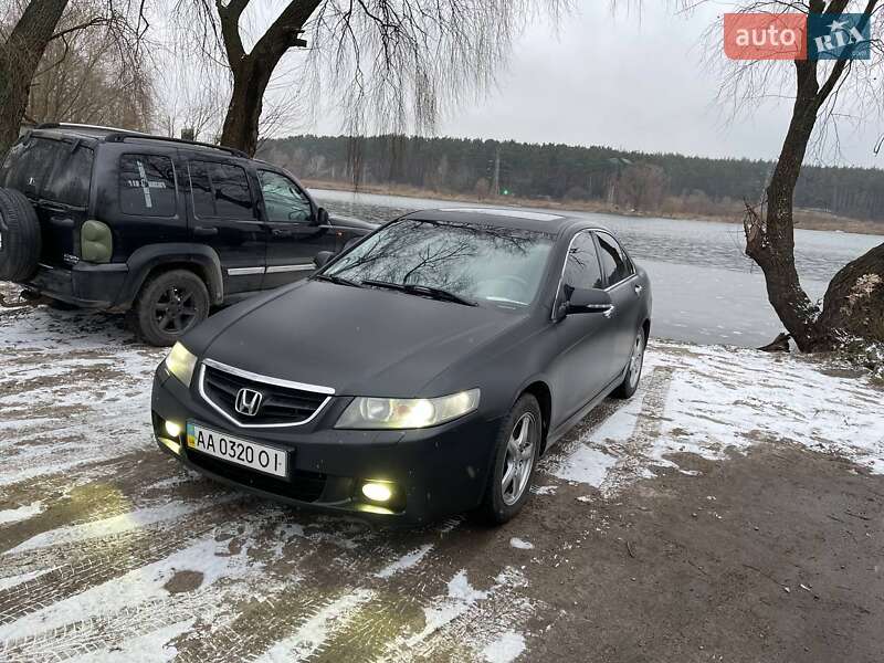 Седан Honda Accord 2005 в Киеве