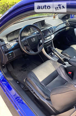 Купе Honda Accord 2013 в 