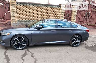 Седан Honda Accord 2018 в 