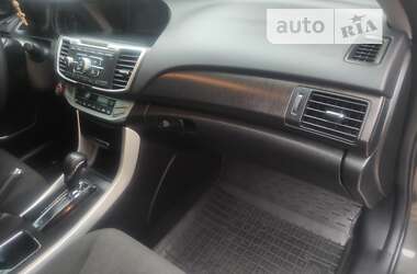 Седан Honda Accord 2014 в Новомосковске