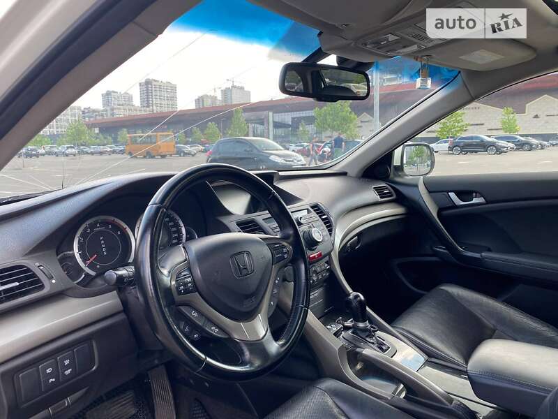 Универсал Honda Accord 2010 в Киеве