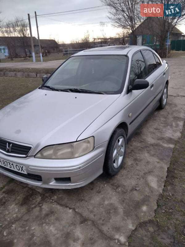 Седан Honda Accord 1999 в Тарутине