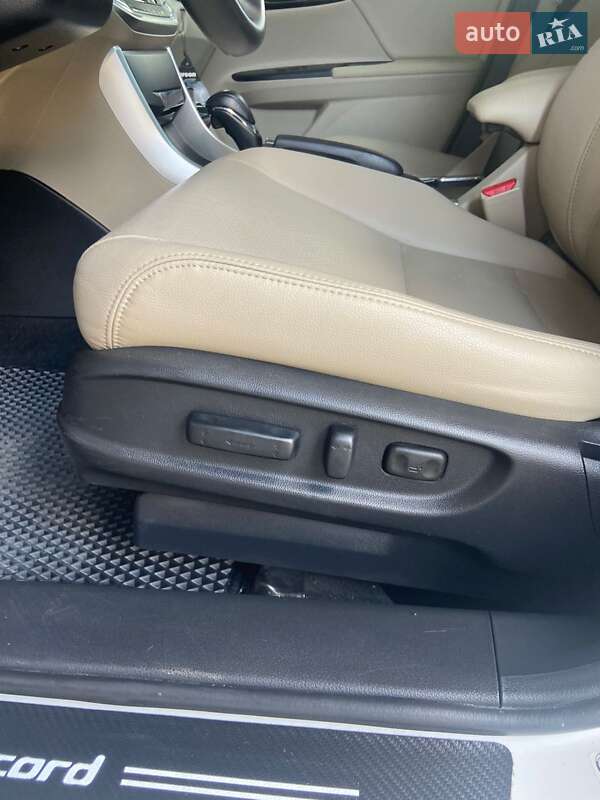 Седан Honda Accord 2014 в Шептицькому