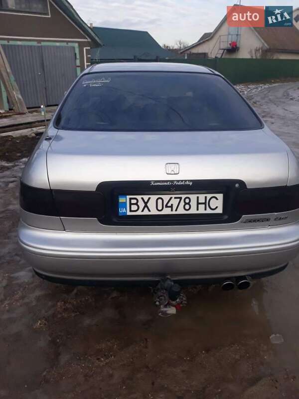 Седан Honda Accord 1995 в Каменец-Подольском