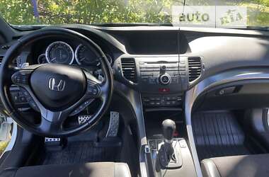 Седан Honda Accord 2011 в 