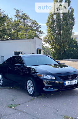 Купе Honda Accord 2012 в 