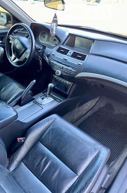 Купе Honda Accord 2012 в 
