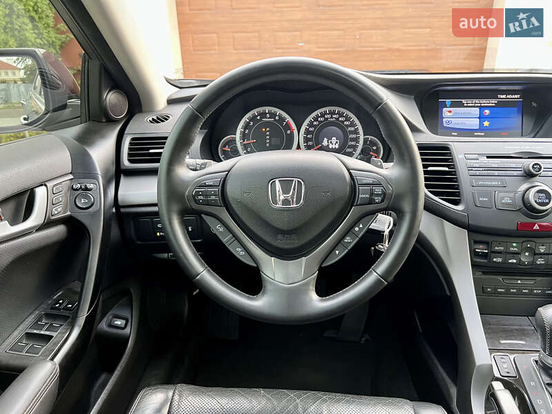 Седан Honda Accord 2011 в Одессе