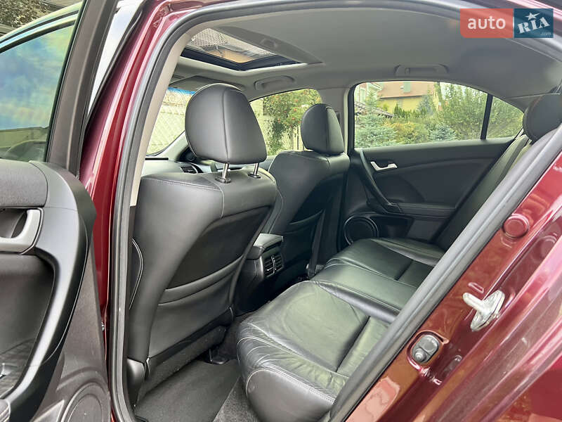 Седан Honda Accord 2011 в Одессе