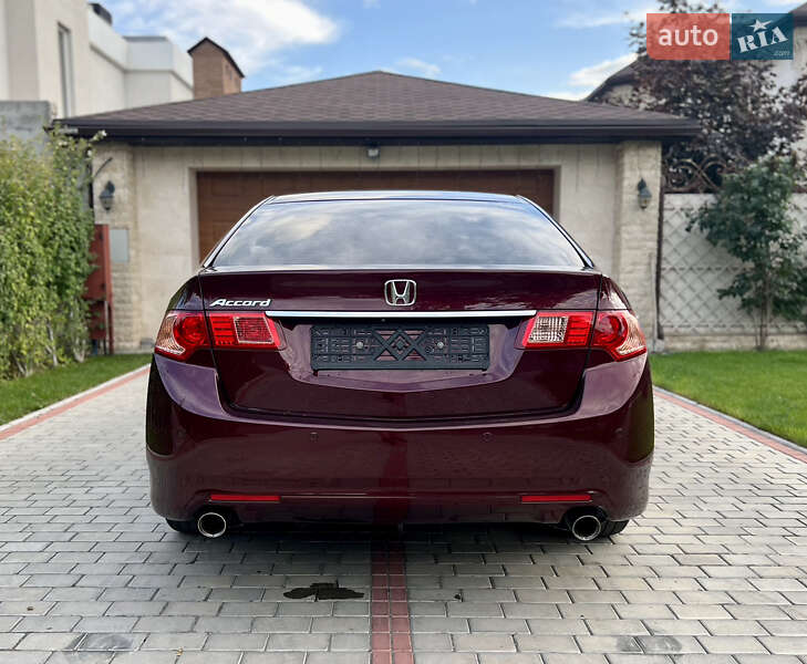 Седан Honda Accord 2011 в Одессе