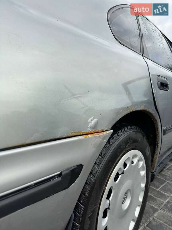 Седан Honda Accord 1995 в Кореці