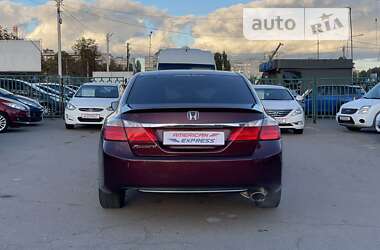 Седан Honda Accord 2014 в Киеве