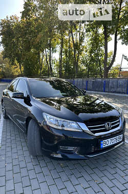Седан Honda Accord 2013 в Тернополі