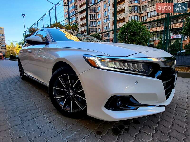 Седан Honda Accord 2021 в 