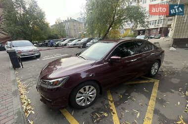 Седан Honda Accord 2013 в Києві