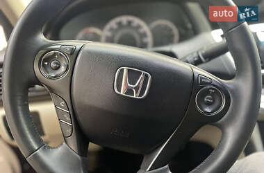 Седан Honda Accord 2013 в Києві