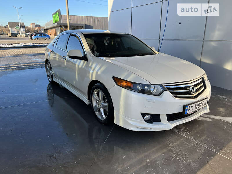 Седан Honda Accord 2008 в Киеве