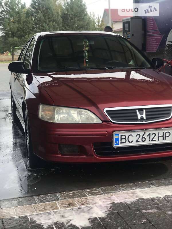 Седан Honda Accord 1999 в Мостиске