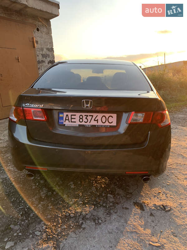 Седан Honda Accord 2008 в Кривом Роге