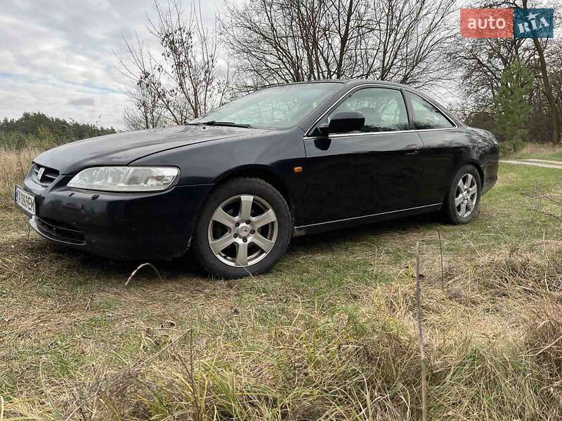 Купе Honda Accord 2000 в Вышгороде