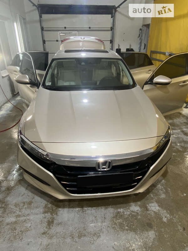 Седан Honda Accord 2019 в Києві