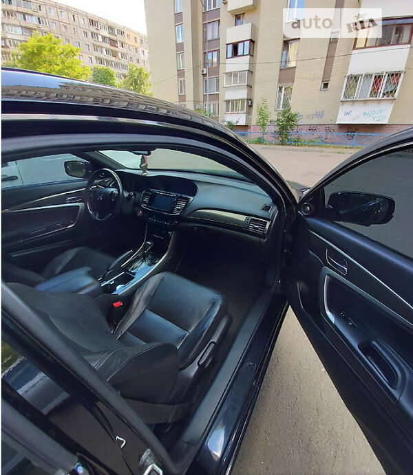 Седан Honda Accord 2015 в Івано-Франківську