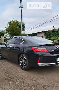 Седан Honda Accord 2015 в 