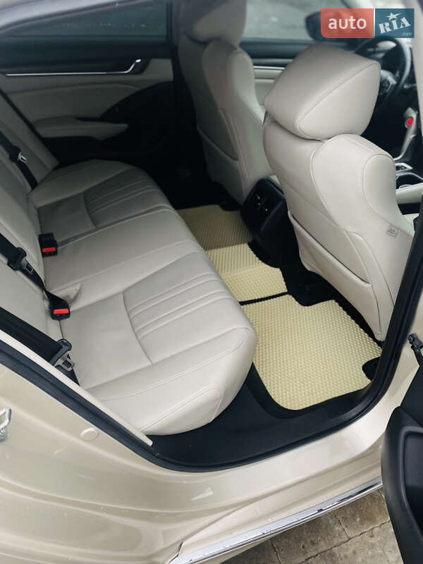Седан Honda Accord 2020 в Ивано-Франковске фото 7 Седан Honda Accord 2020 в Ивано-Франковске