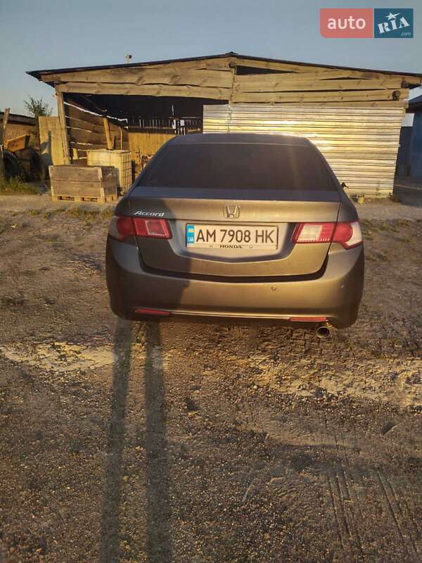 Седан Honda Accord 2008 в Житомире