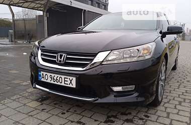 Седан Honda Accord 2013 в Ужгороді