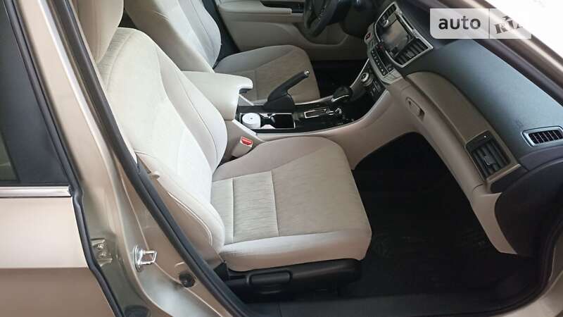 Седан Honda Accord 2014 в Умані