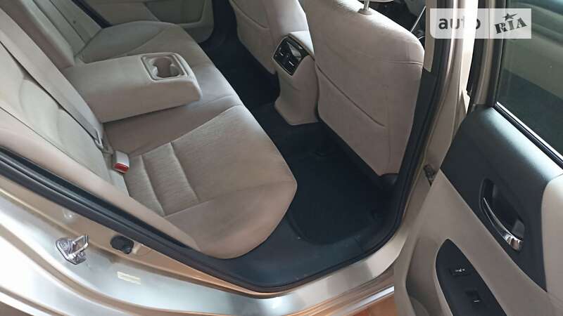 Седан Honda Accord 2014 в Умані