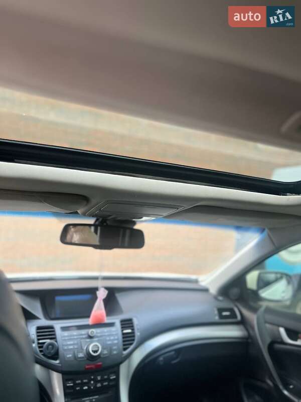 Седан Honda Accord 2008 в Казатине