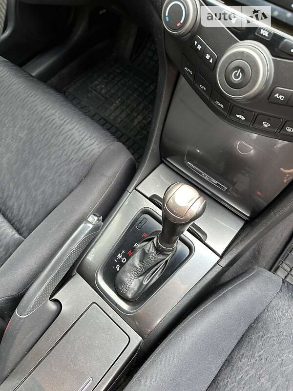 Седан Honda Accord 2006 в Бучі
