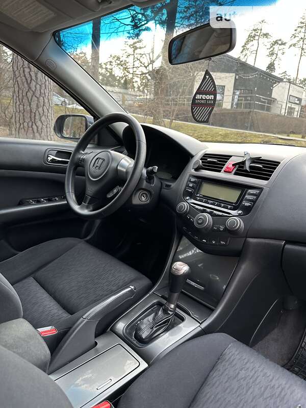 Седан Honda Accord 2006 в Бучі