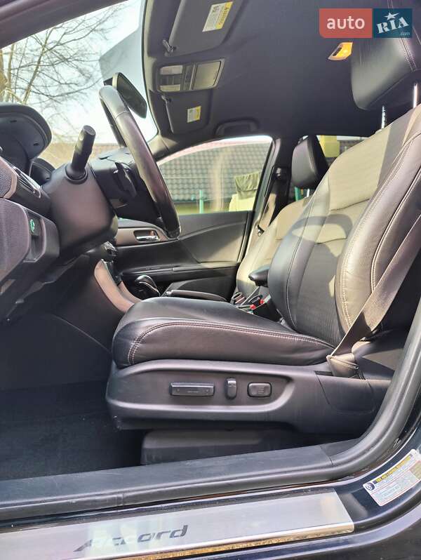Седан Honda Accord 2017 в Днепре